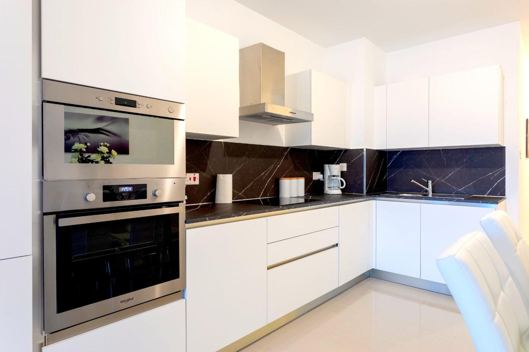 Saint Julian'S - Seafront Cityapartmentstay Exterior foto